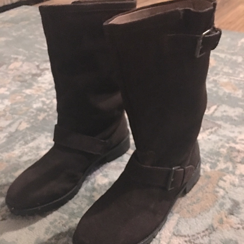 NWT Dark brown boots